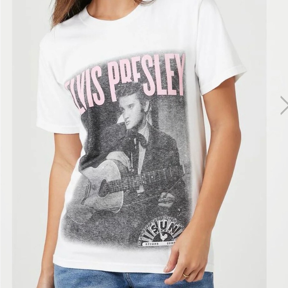 ❤️ 2/$25 Prince Peter Collection Elvis Presley Graphic Tee White & Pink size M